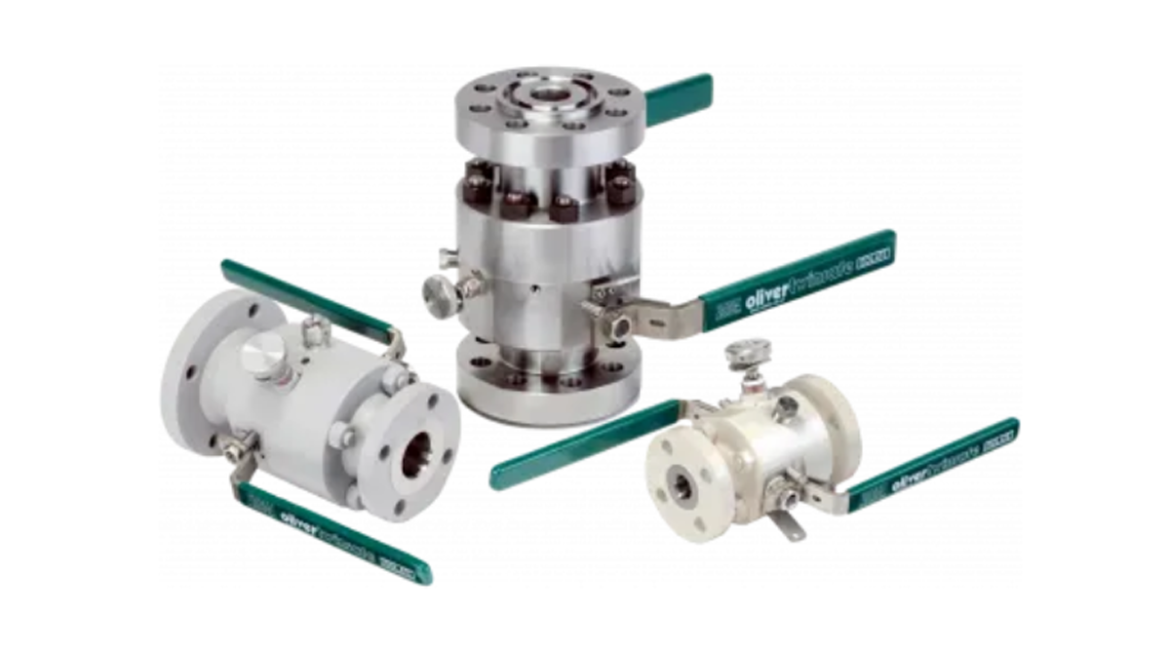 Our Flanged Style Double Block & Bleed Valves are available in both two and three piece body designs and contain three valves in one single unit – thus reducing weight and saving space across the installation. The two piece design is available in Oliver standard lengths up to ASME Class 300 and in accordance with ASME B16.10 lengths for ASME Class 600 and above. For the three piece design, all valves are have Oliver shortest overall length.